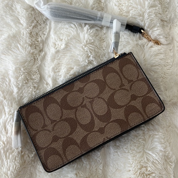 Coach - Picture 2 of 2